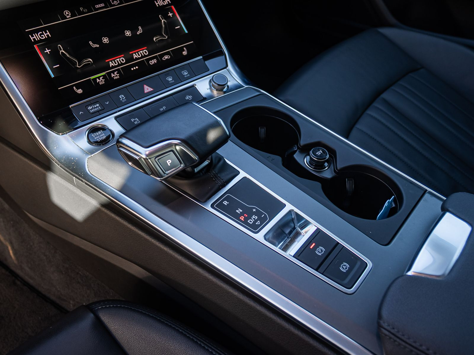 Audi A6 Avant 55TFSI Navi Panorama B&O Luftfahrwerk LED