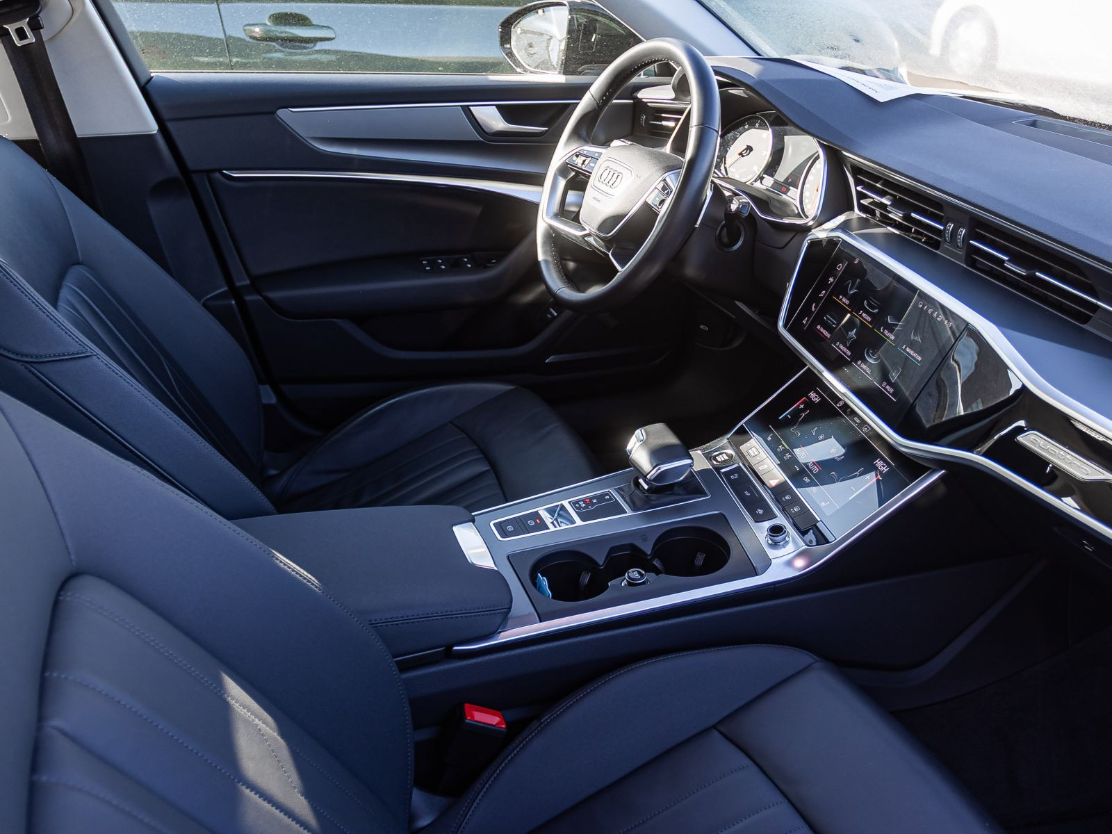 Audi A6 Avant 55TFSI Navi Panorama B&O Luftfahrwerk LED