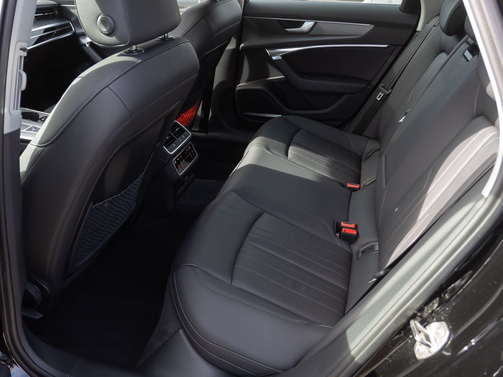 Audi A6 Avant 55TFSI Navi Panorama B&O Luftfahrwerk LED