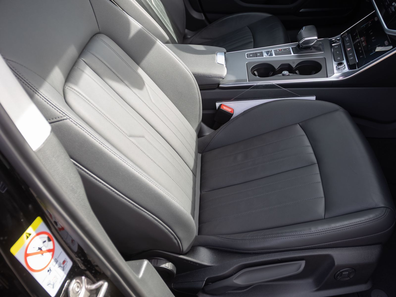 Audi A6 Avant 55TFSI Navi Panorama B&O Luftfahrwerk LED