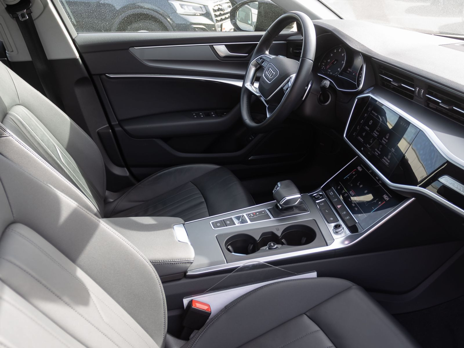 Audi A6 Avant 55TFSI Navi Panorama B&O Luftfahrwerk LED