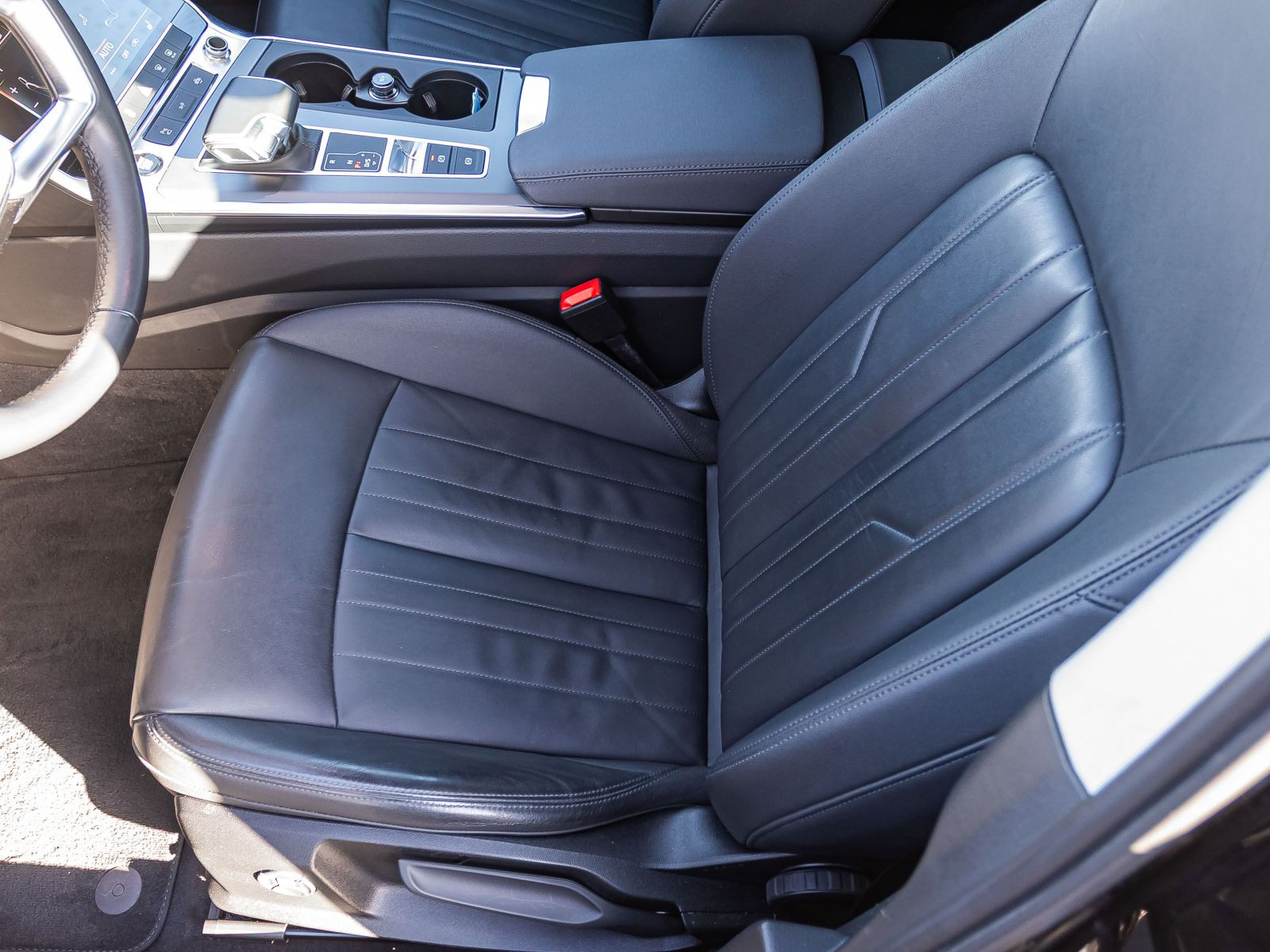 Audi A6 Avant 55TFSI Navi Panorama B&O Luftfahrwerk LED