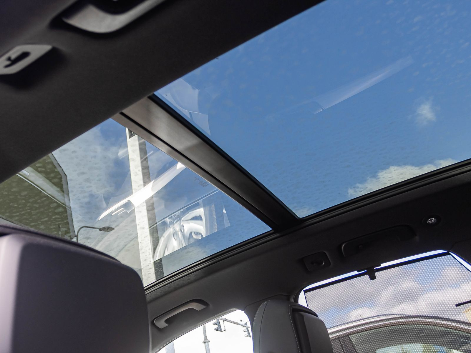 Audi Q5 S line 50TFSIe qu HuD Luftfahrwerk Panorama