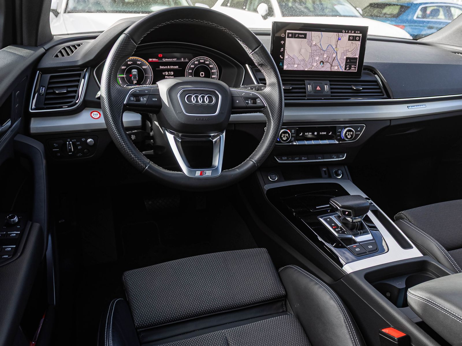Audi Q5 S line 50TFSIe qu HuD Luftfahrwerk Panorama