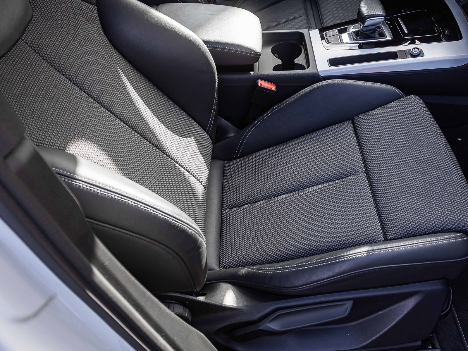 Audi Q5 S line 50TFSIe qu HuD Luftfahrwerk Panorama