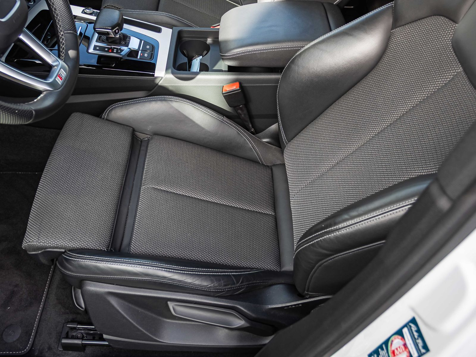 Audi Q5 S line 50TFSIe qu HuD Luftfahrwerk Panorama