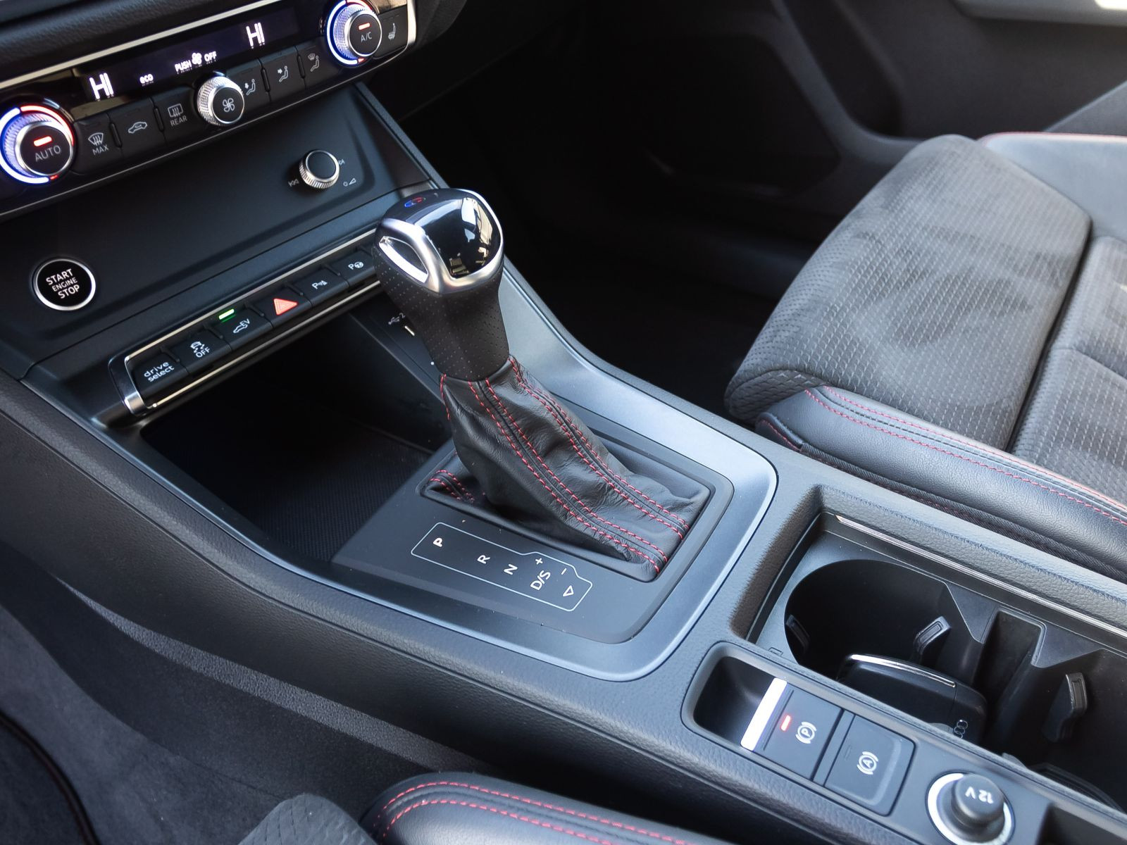 Audi Q3 Sportback S line 45TFSIe Navi LED ACC EPH DAB