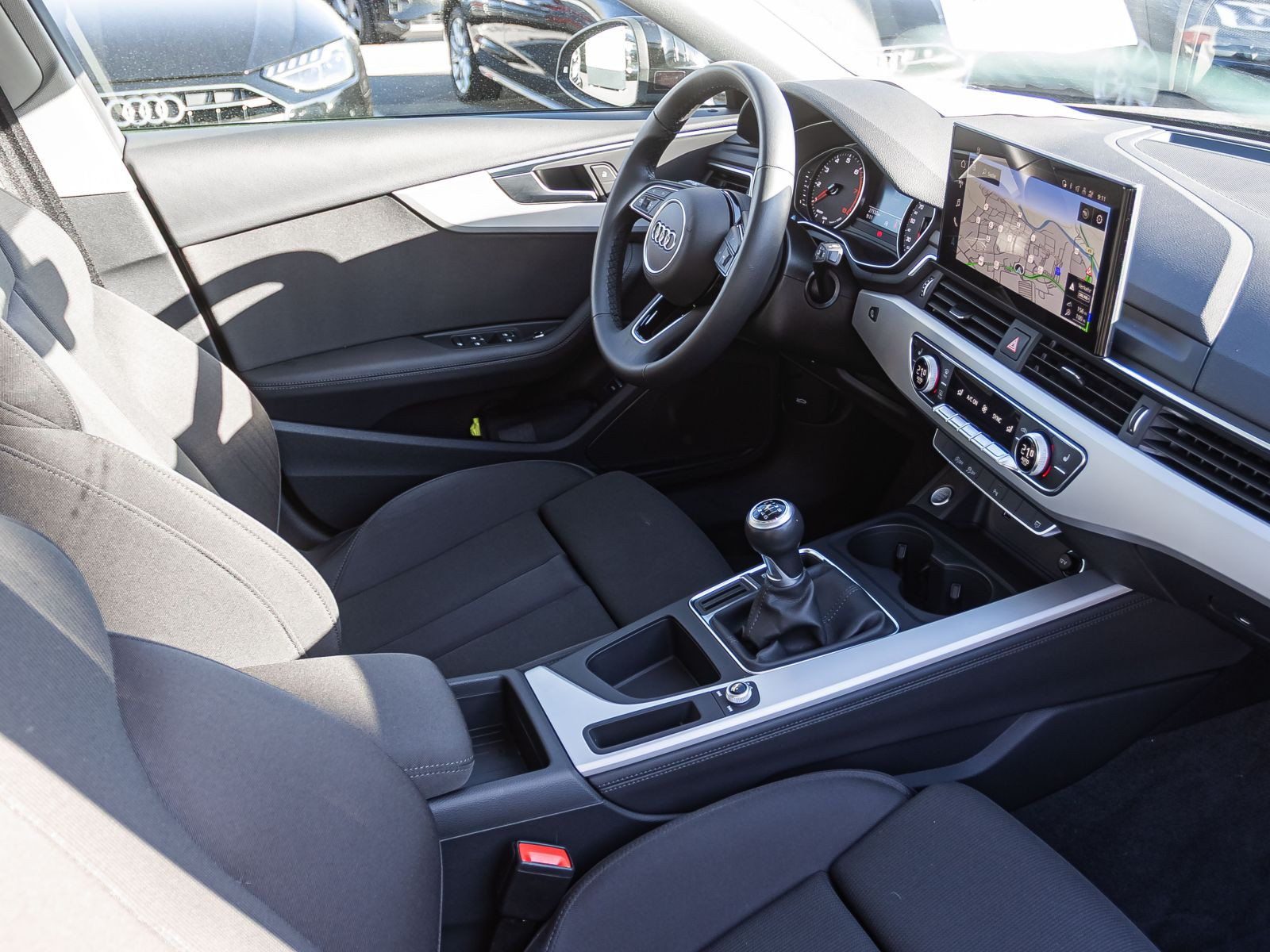 Audi A4 Avant Advanced 35TFSI Navi LED GRA EPH DAB