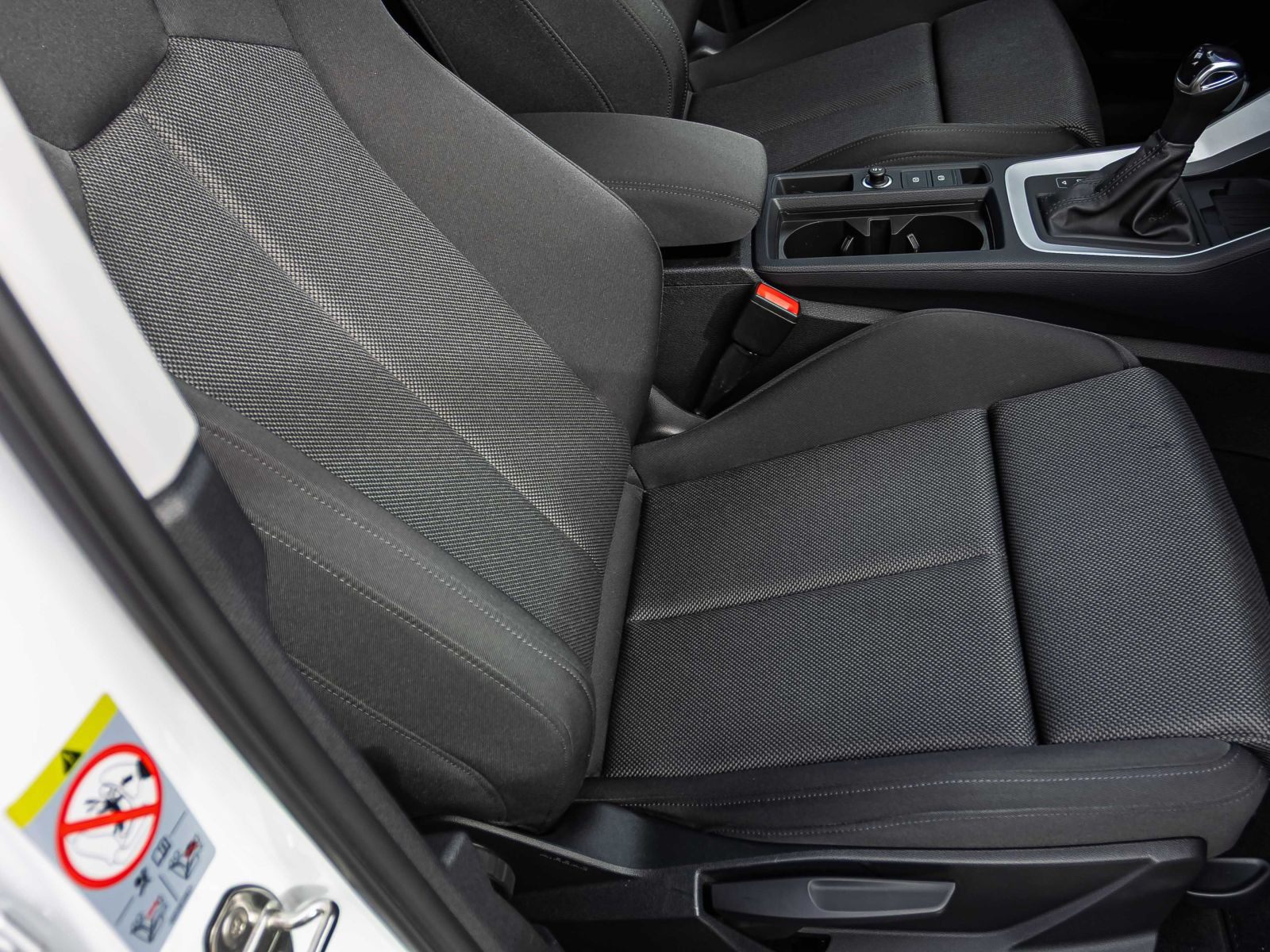 Audi Q3 advanced 40TFSI qu Stronic Navi LED GRA EPH