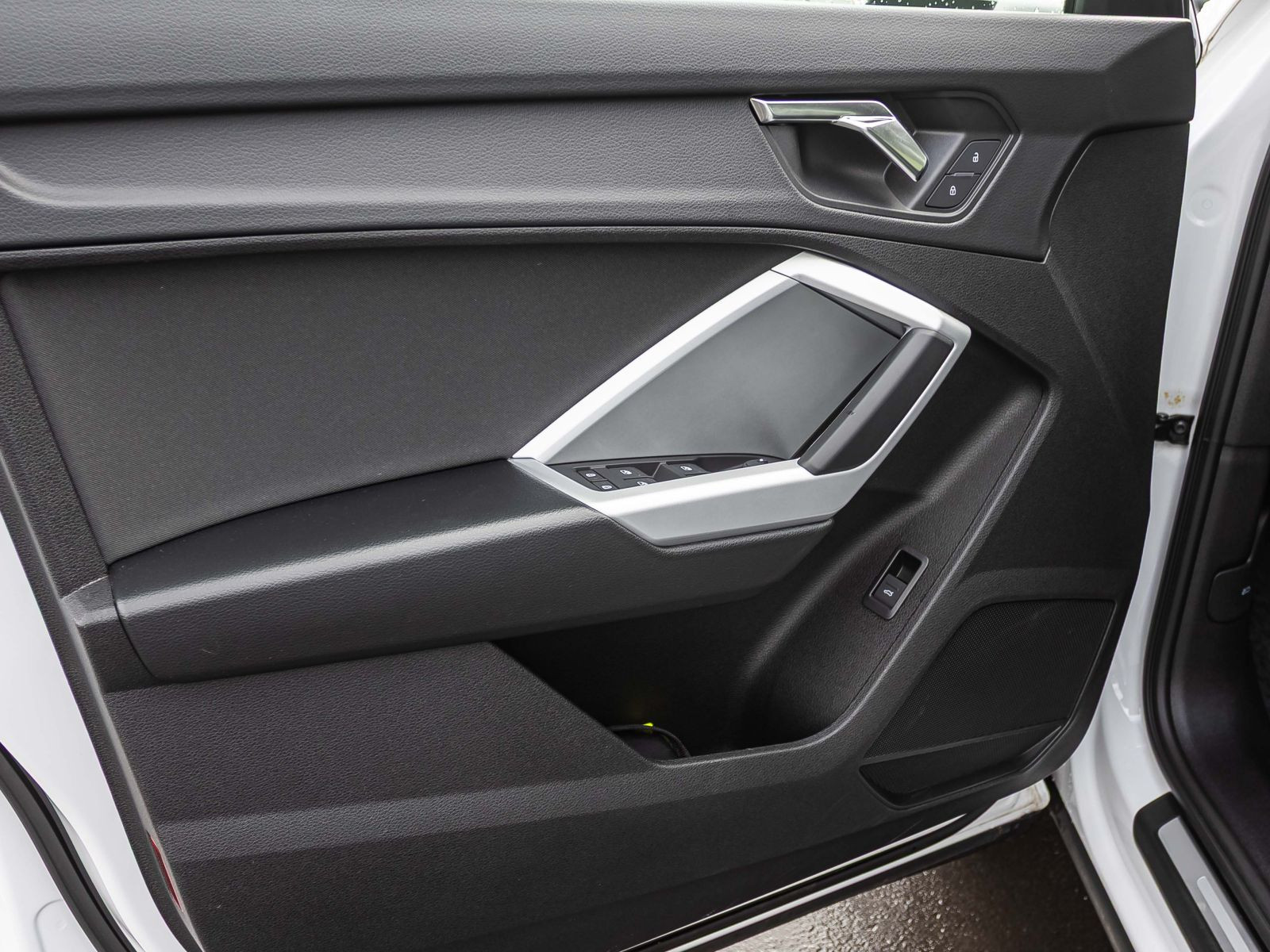 Audi Q3 advanced 40TFSI qu Stronic Navi LED GRA EPH