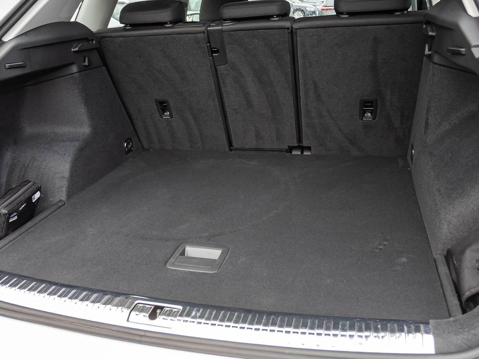 Audi Q3 advanced 40TFSI qu Stronic Navi LED GRA EPH