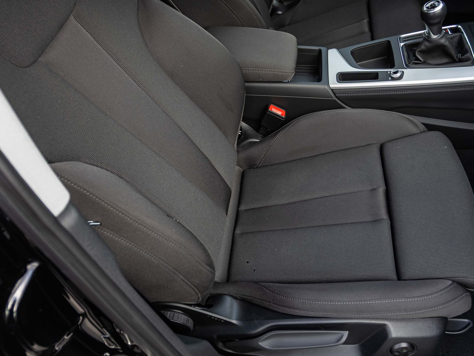 Audi A4 Avant Advanced 35TFSI Navi LED GRA EPH DAB