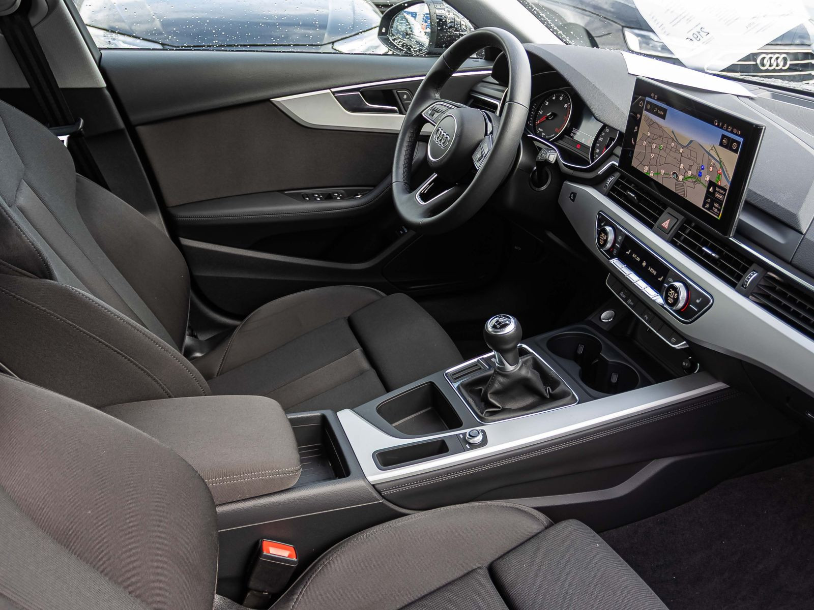 Audi A4 Avant Advanced 35TFSI Navi LED GRA EPH DAB