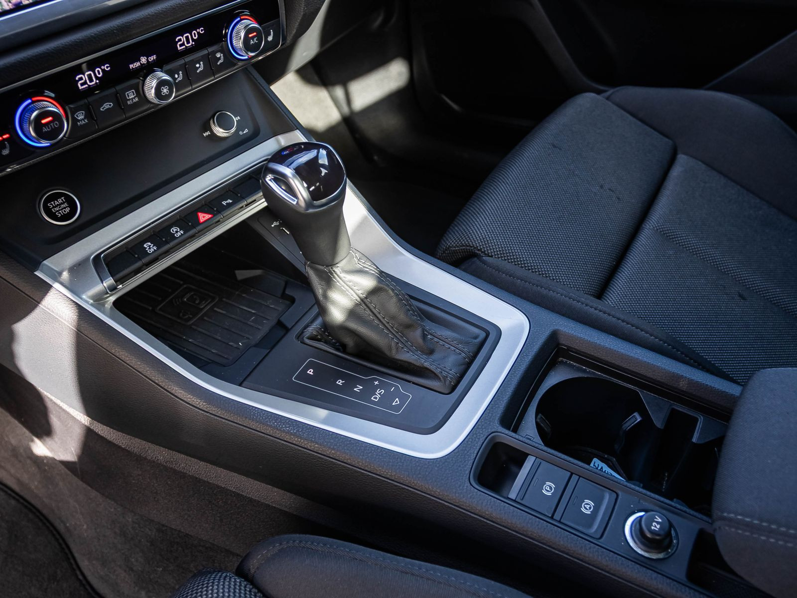 Audi Q3 advanced 40TFSI qu Stronic Navi LED GRA EPH