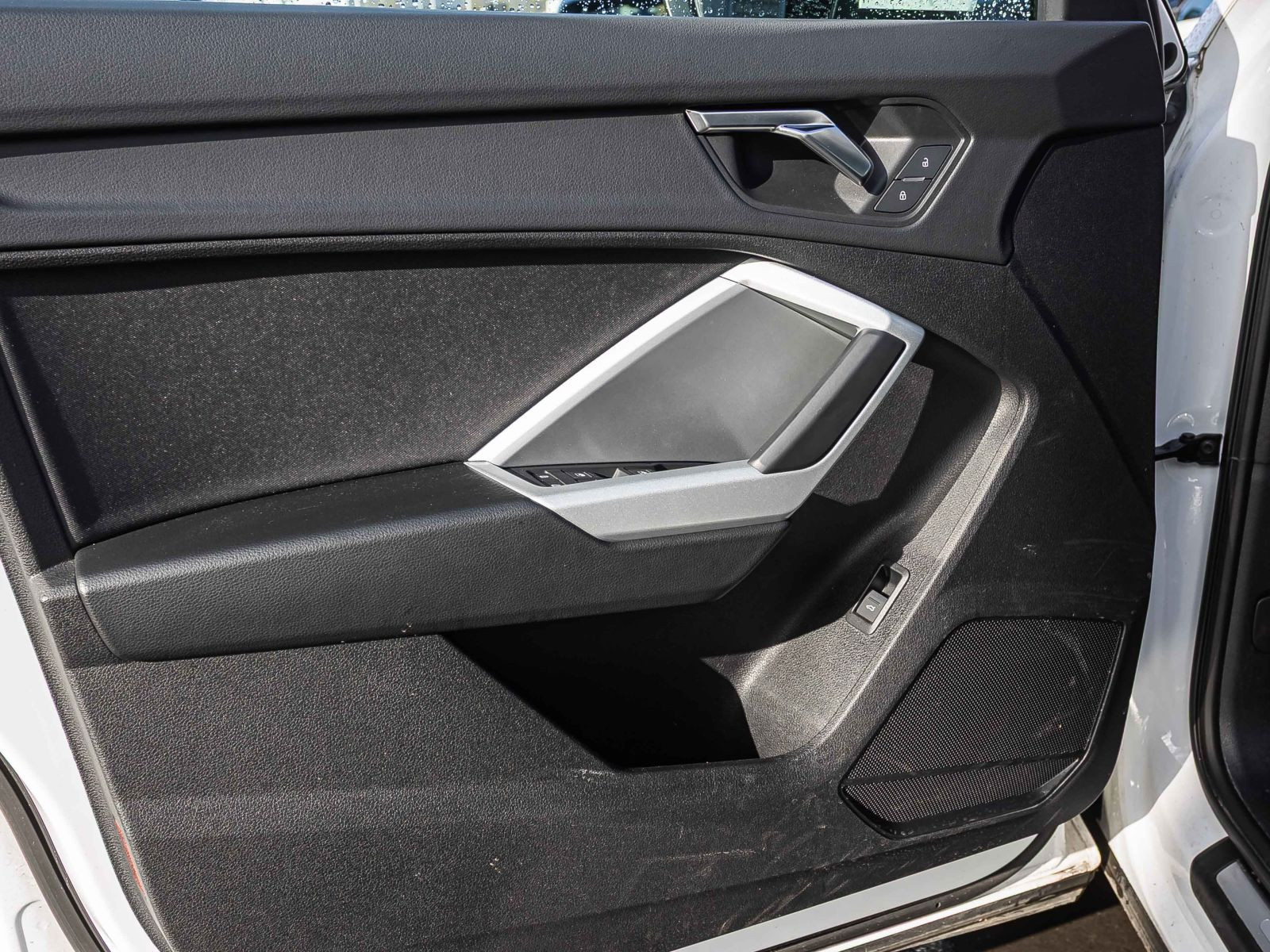 Audi Q3 advanced 40TFSI qu Stronic Navi LED GRA EPH