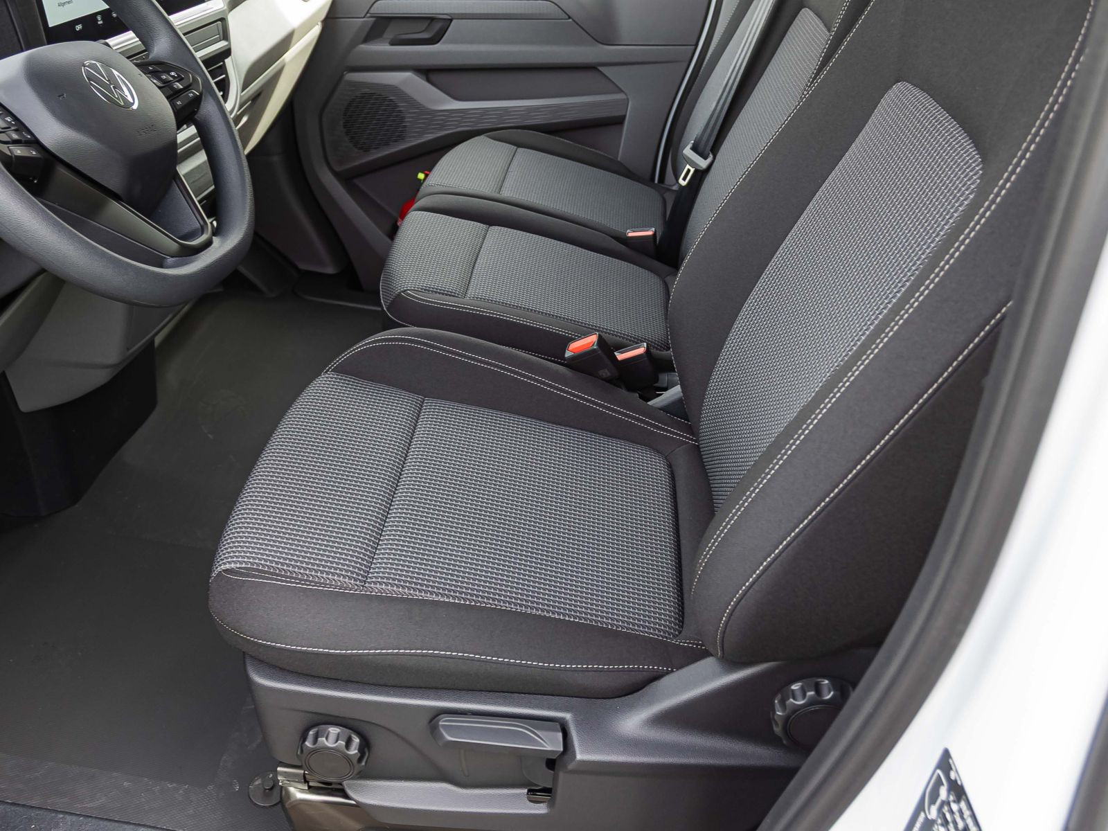 Volkswagen Transporter Kasten 2.0 TDI LR LED GRA AHK EPH