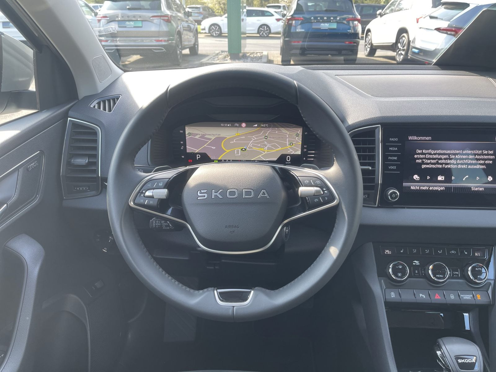 Skoda Karoq Tour 2.0 TDI DSG ACC Navi LED EPH AHK