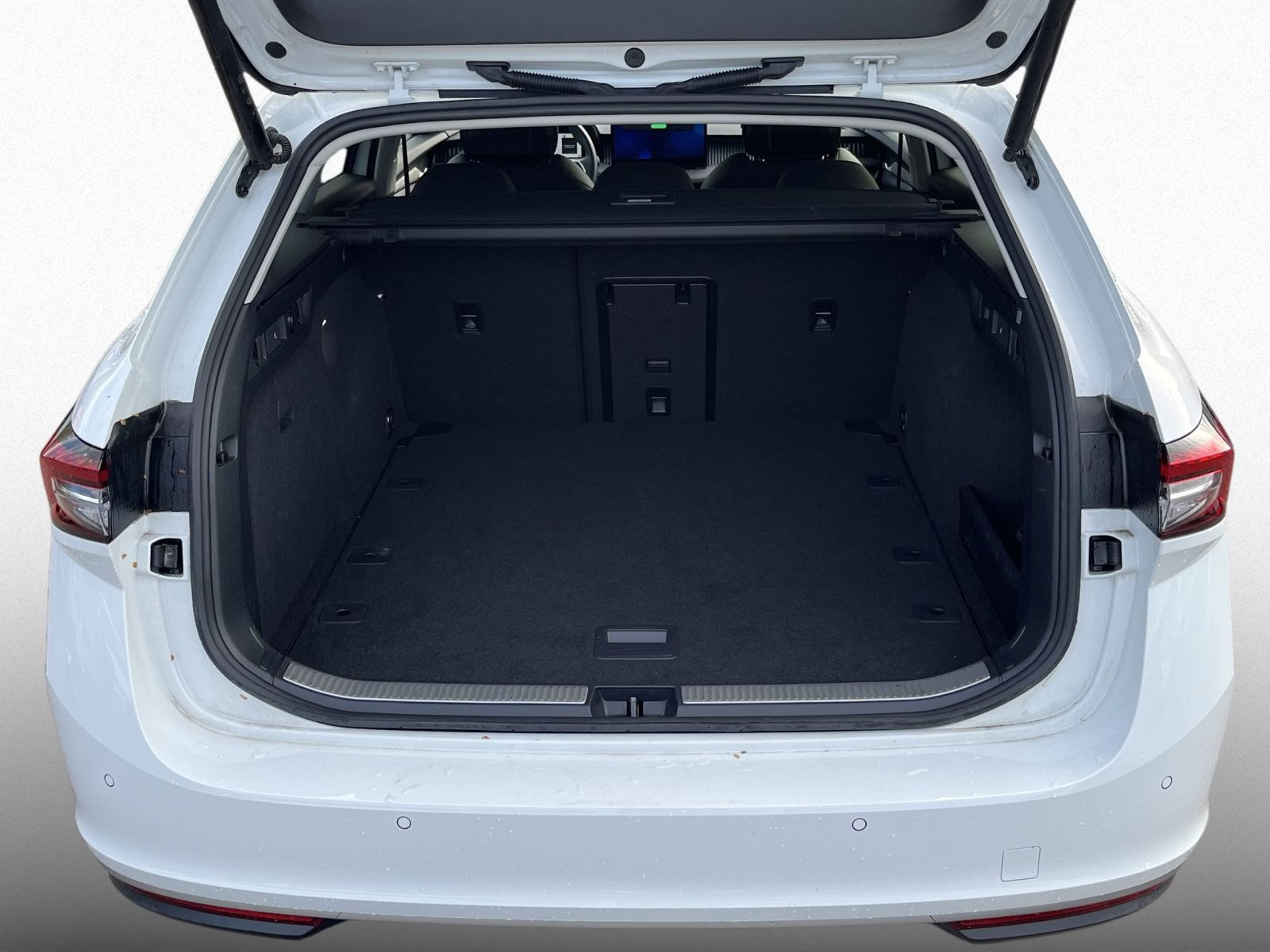 Skoda Superb Combi L&K 2,0TDI 4x4 DSG Navi ACC HuD AHK