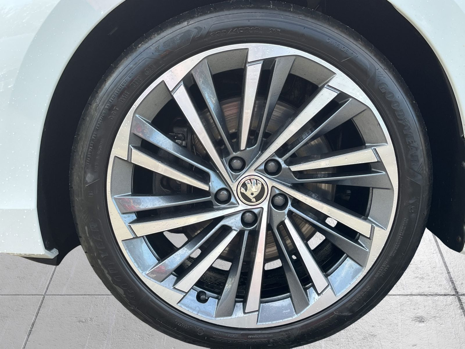 Skoda Superb Combi L&K 2,0TDI 4x4 DSG Navi ACC HuD AHK