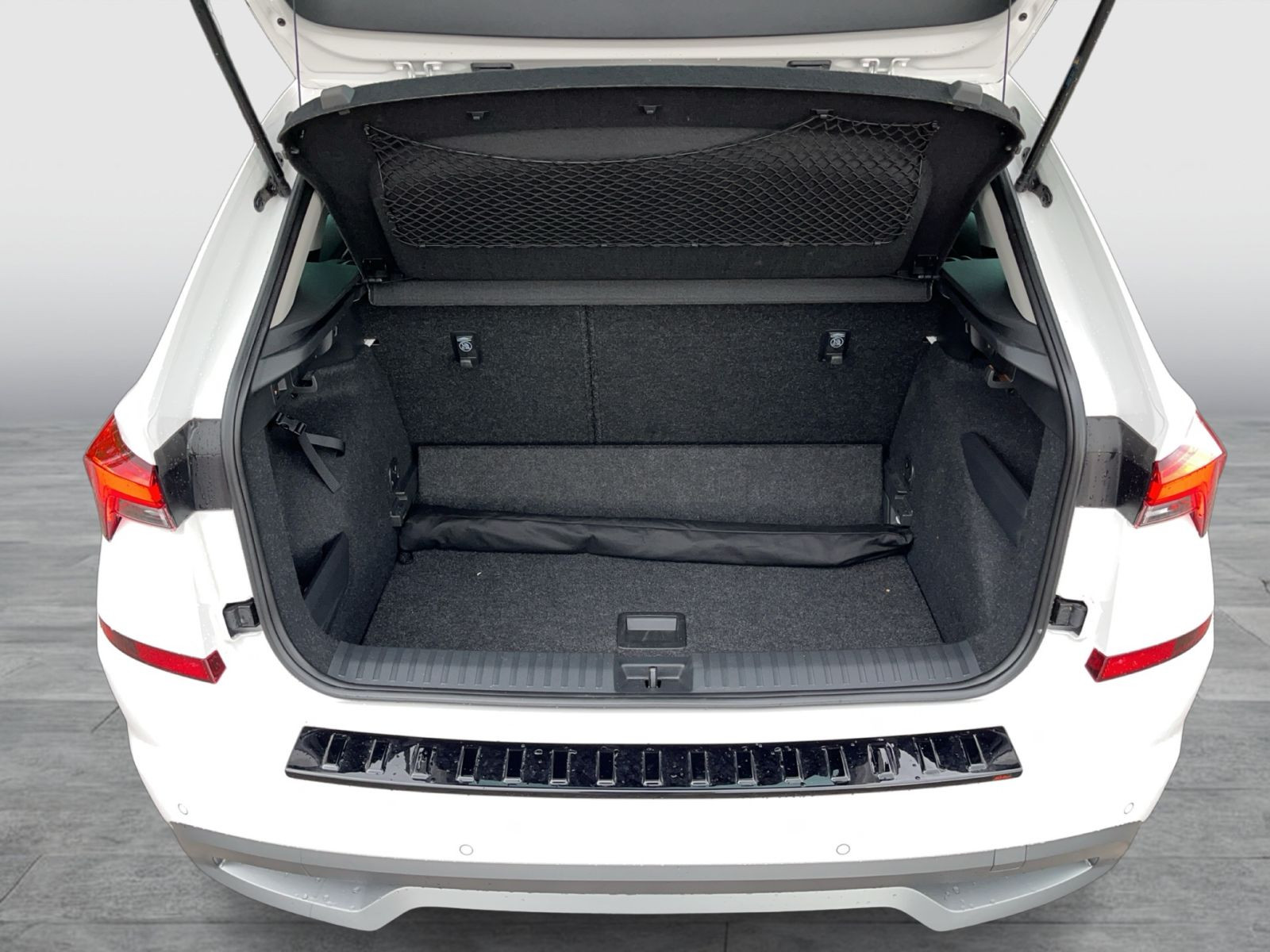 Skoda Kamiq Tour 1.5 TSI DSG Navi LED ACC EPH AHK