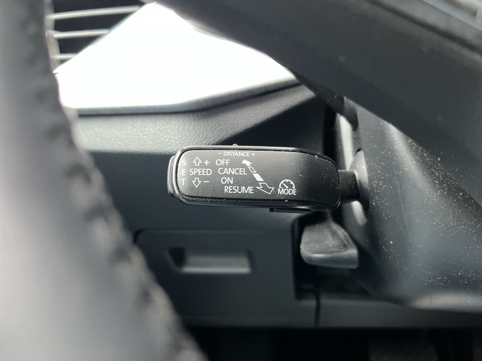 Skoda Kamiq Tour 1.5 TSI DSG Navi LED ACC EPH AHK