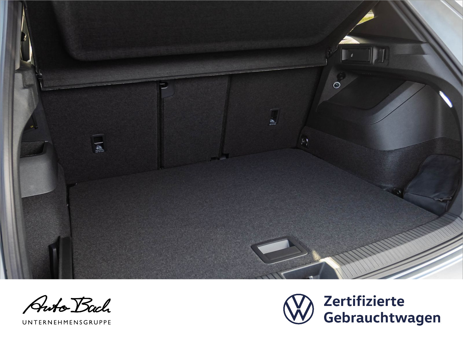 Volkswagen Tiguan R-Line 2.0TDI 4M DSG Navi Matrix HuD DCC ACC AHK