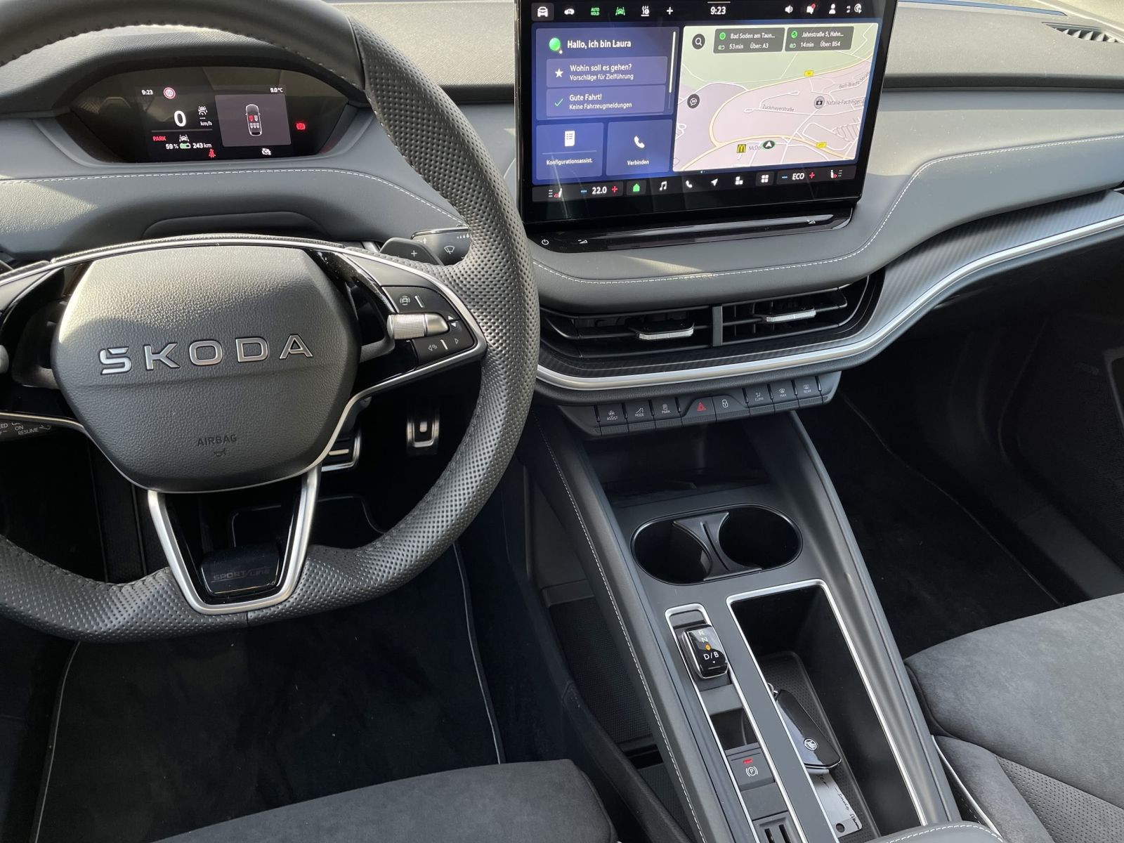 Skoda Enyaq 85 Sportline ACC AHK LED HuD Area View