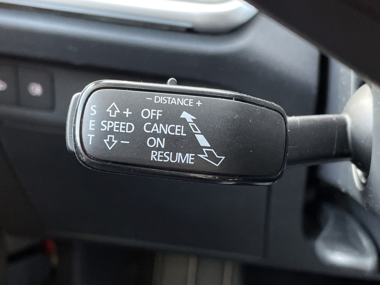 Skoda Enyaq 85 Sportline ACC AHK LED HuD Area View