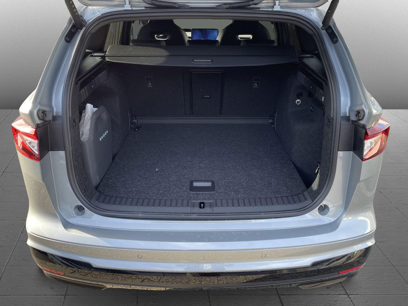 Skoda Enyaq 85 Sportline ACC AHK LED HuD Area View