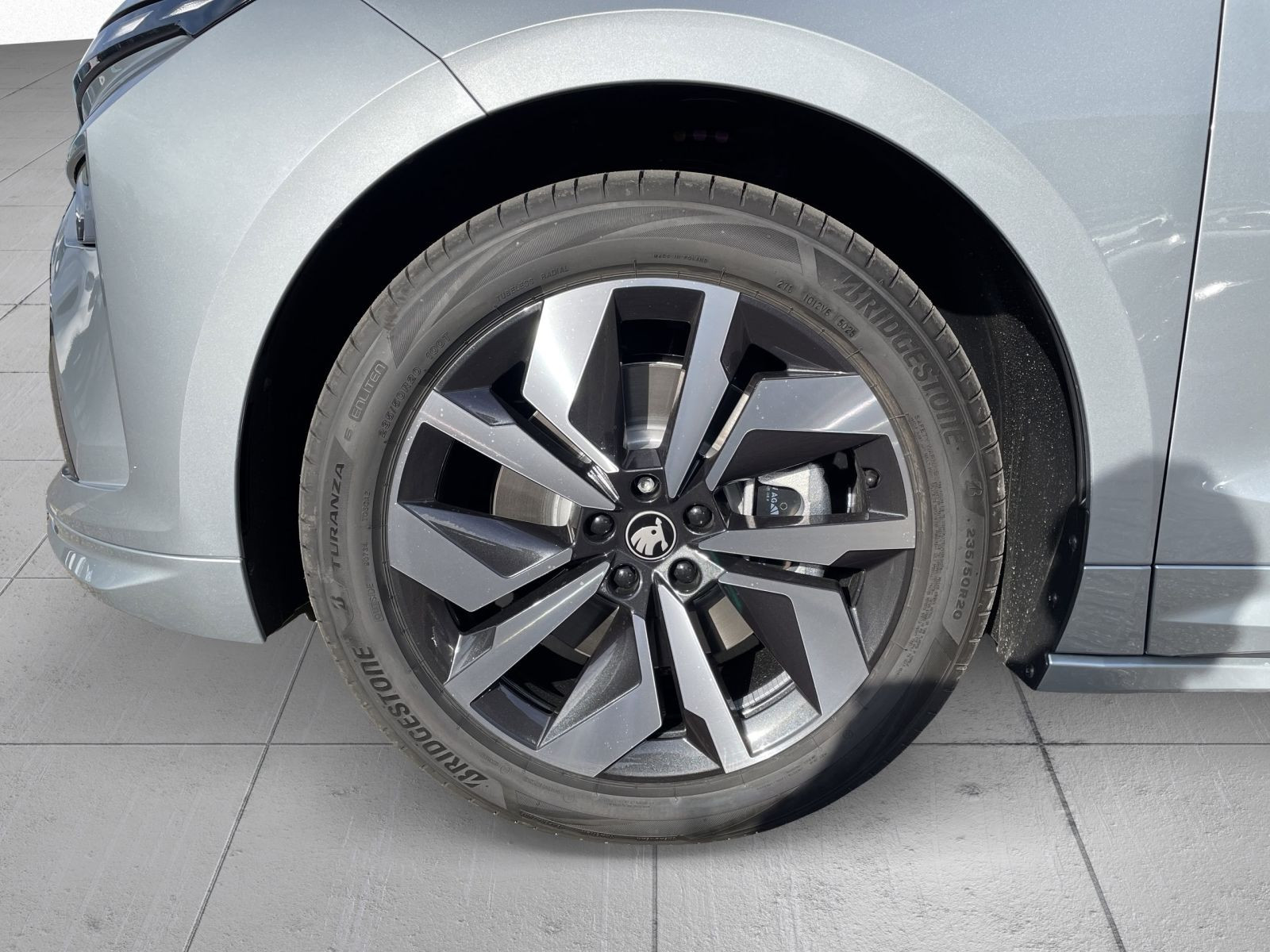 Skoda Enyaq 85 Sportline ACC AHK LED HuD Area View