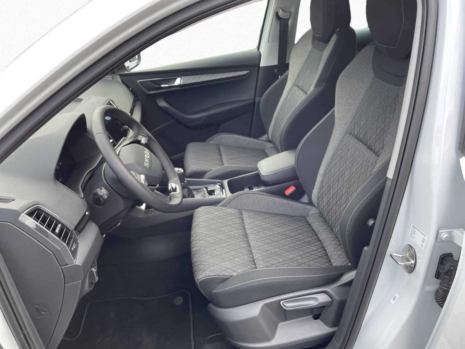 Skoda Karoq Selection 1.5 TSI LED EPH GRA CarPlay KESSY