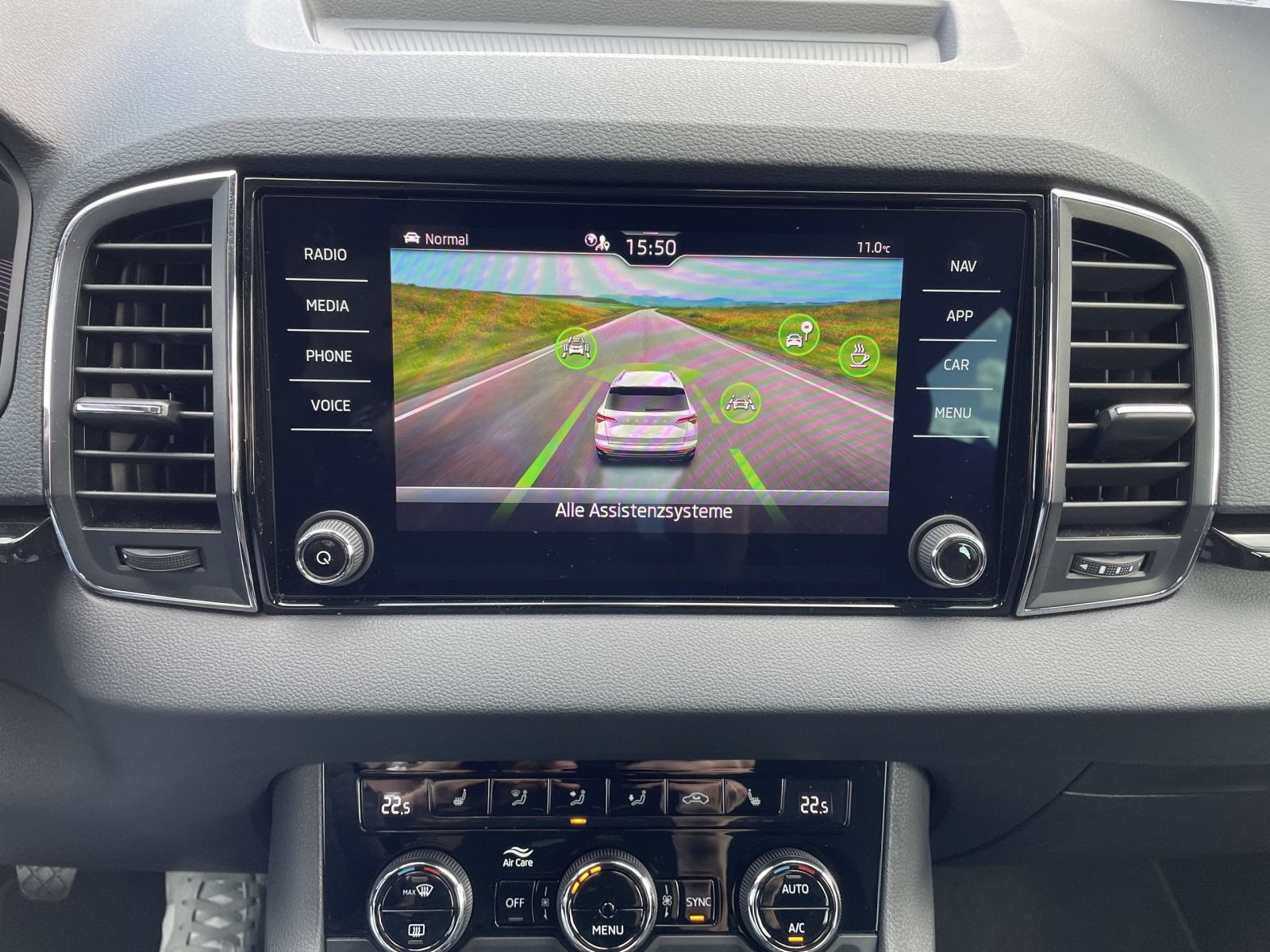 Skoda Karoq Selection 1.5 TSI LED EPH GRA CarPlay KESSY