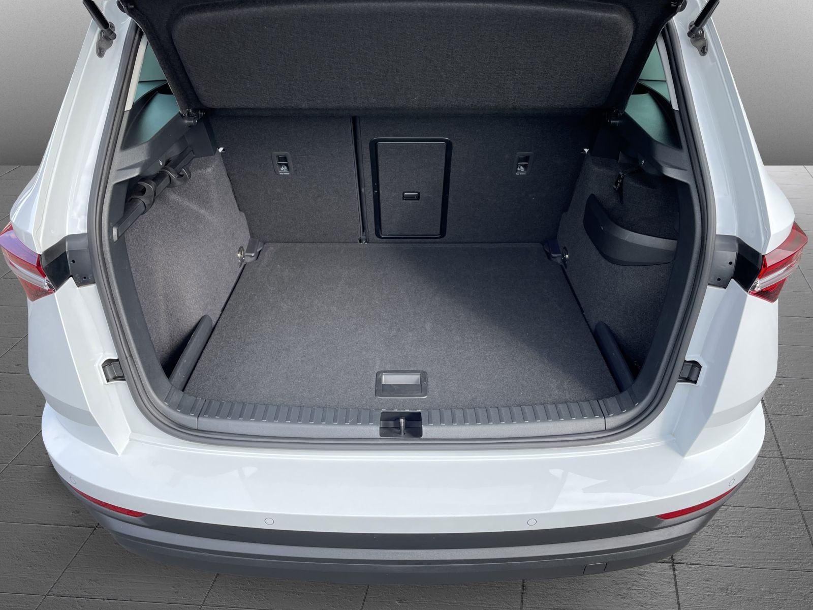 Skoda Karoq Selection 1.5 TSI LED EPH GRA CarPlay KESSY