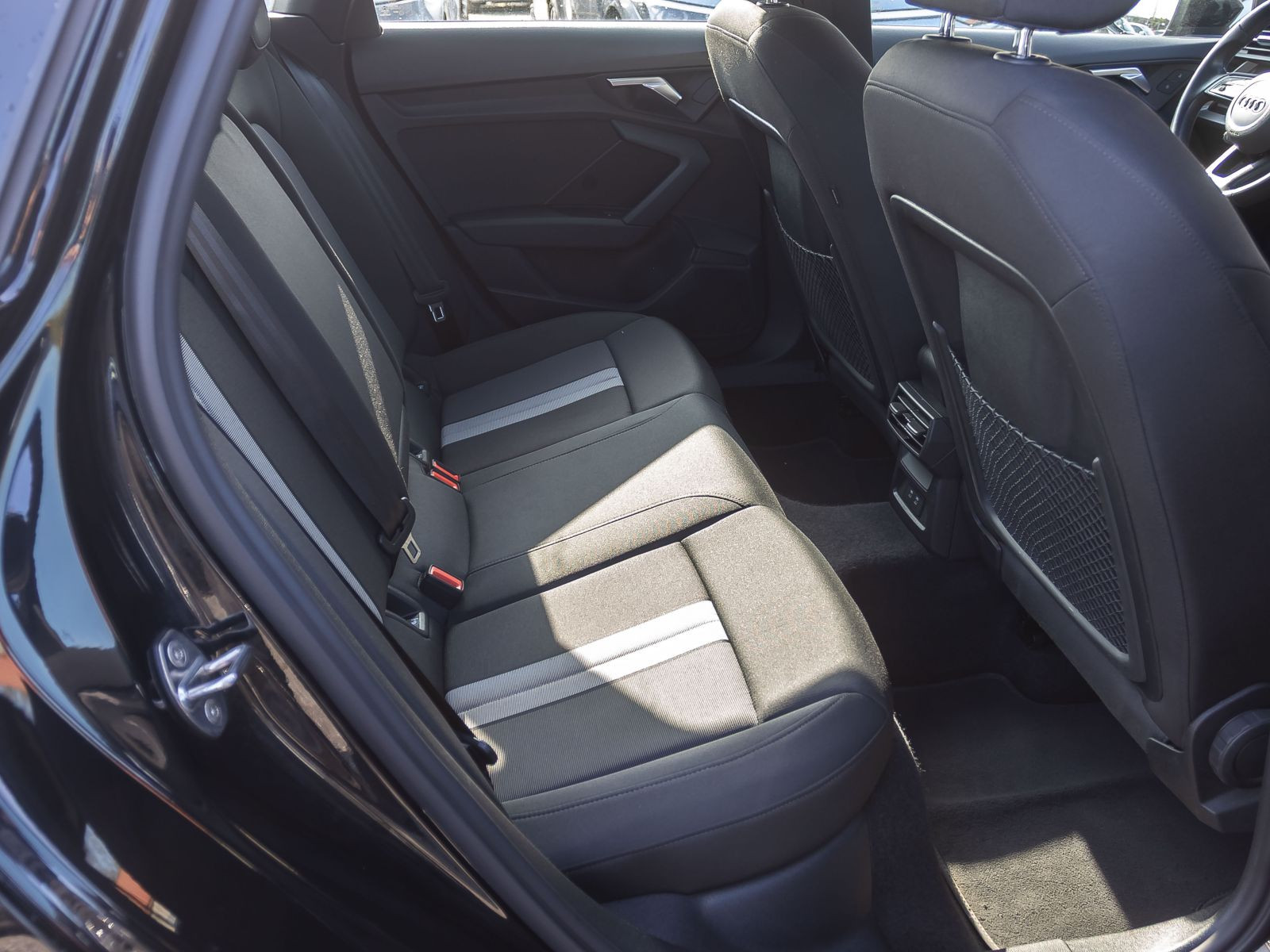 Audi A3 Limousine S line 35TDI Stronic Navi LED ACC