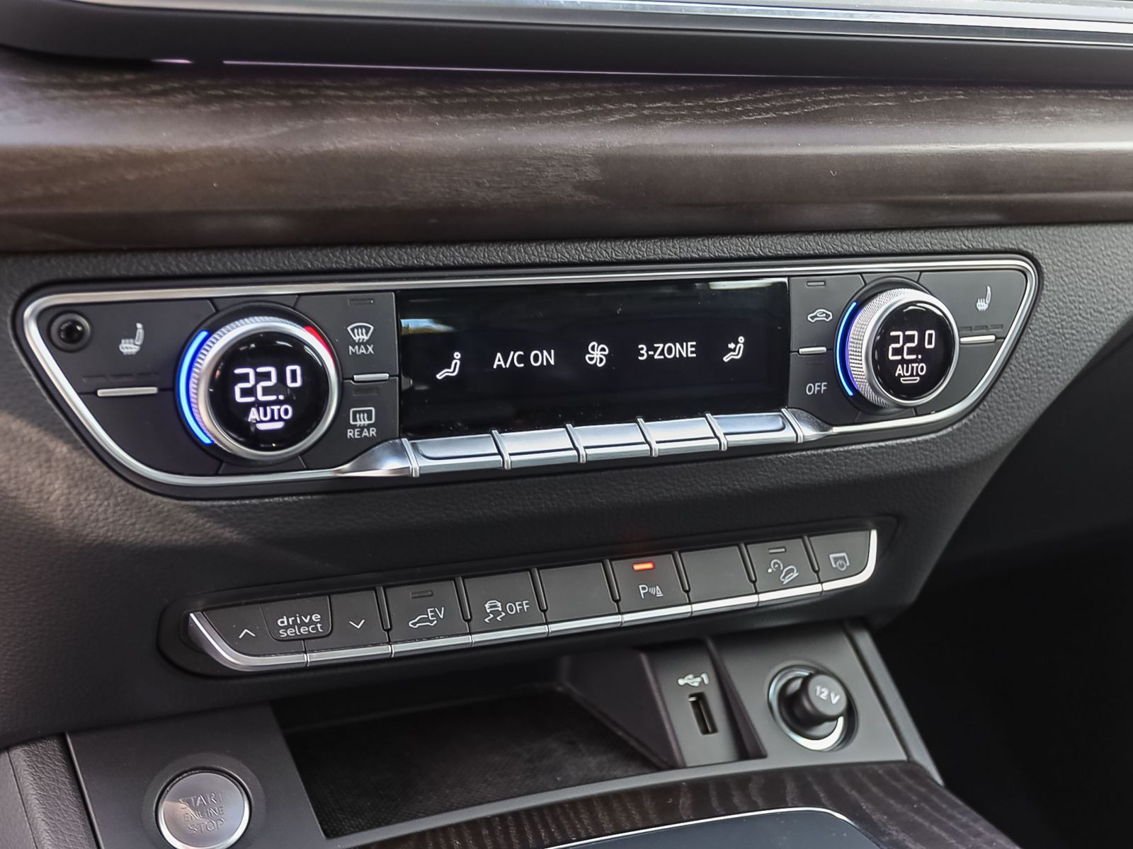 Audi Q5 advanced 50TFSIe qu Navi Luftfederung LED ACC