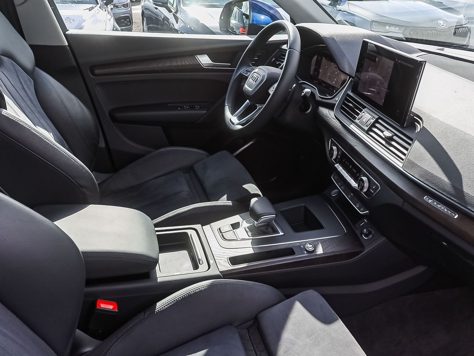 Audi Q5 advanced 50TFSIe qu Navi Luftfederung LED ACC