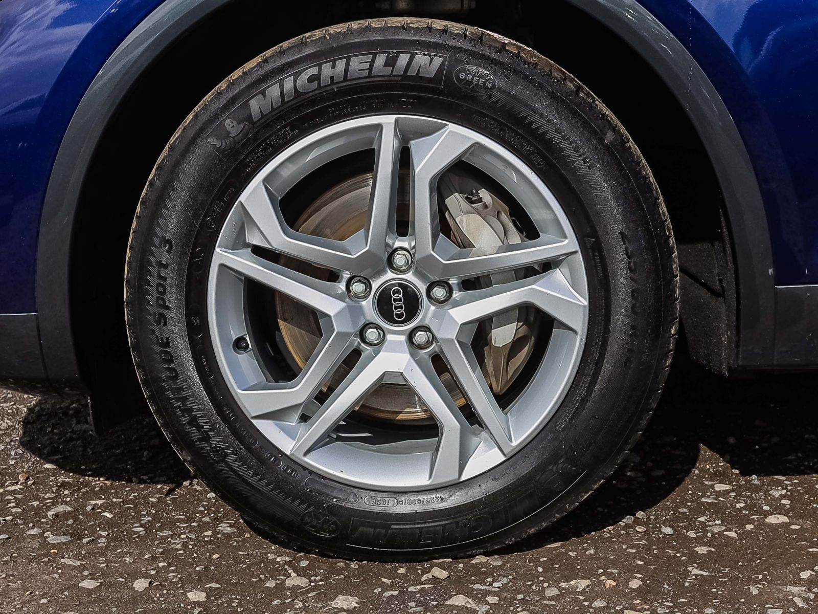 Audi Q5 advanced 50TFSIe qu Navi Luftfederung LED ACC