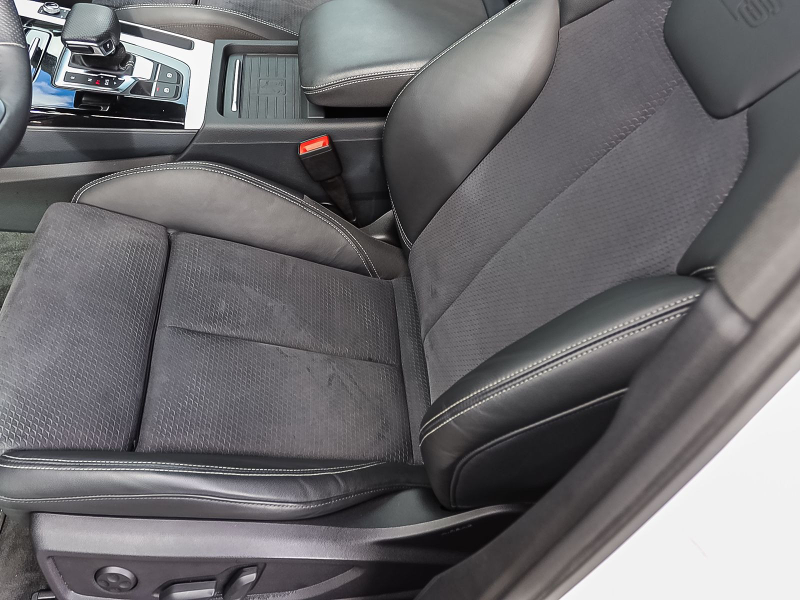 Audi Q5 S line 40TDI qu Stronic Navi Panorama Matrix ACC