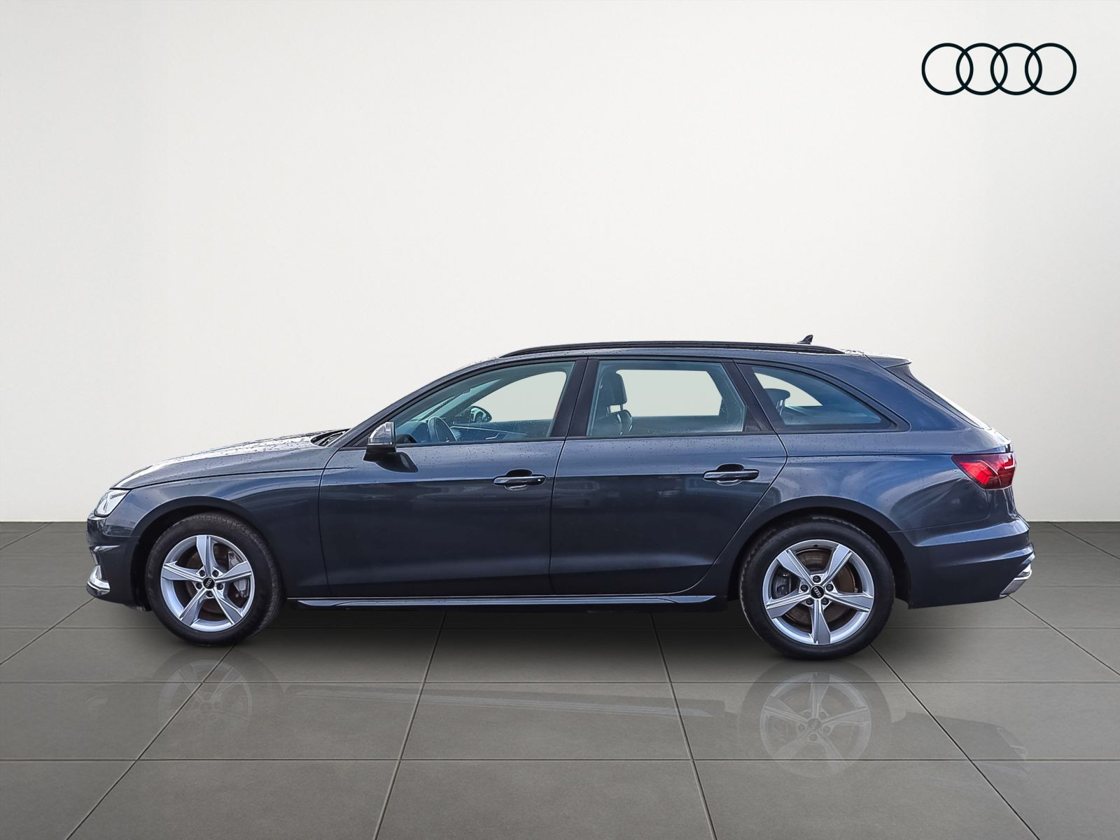 Audi A4 Avant Advanced 45TFSI qu Stronic Navi Matrix