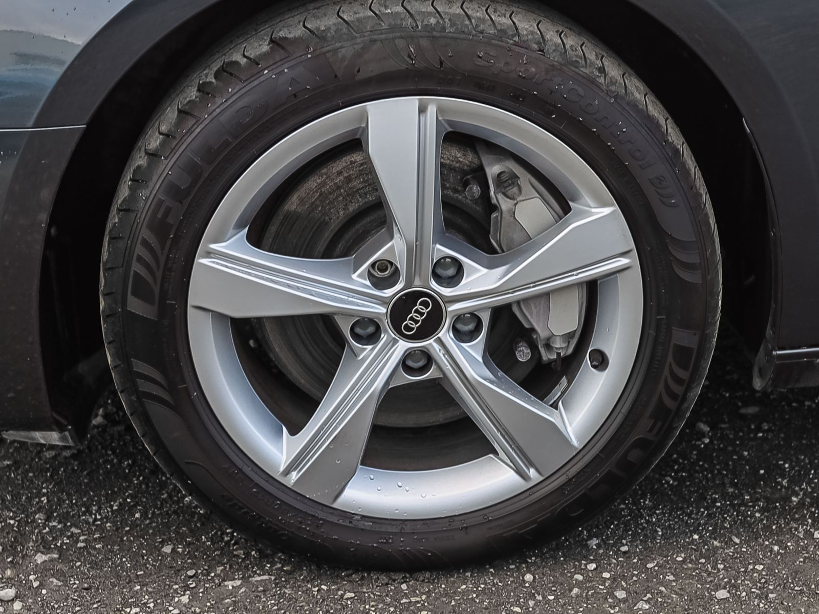 Audi A4 Avant Advanced 45TFSI qu Stronic Navi Matrix