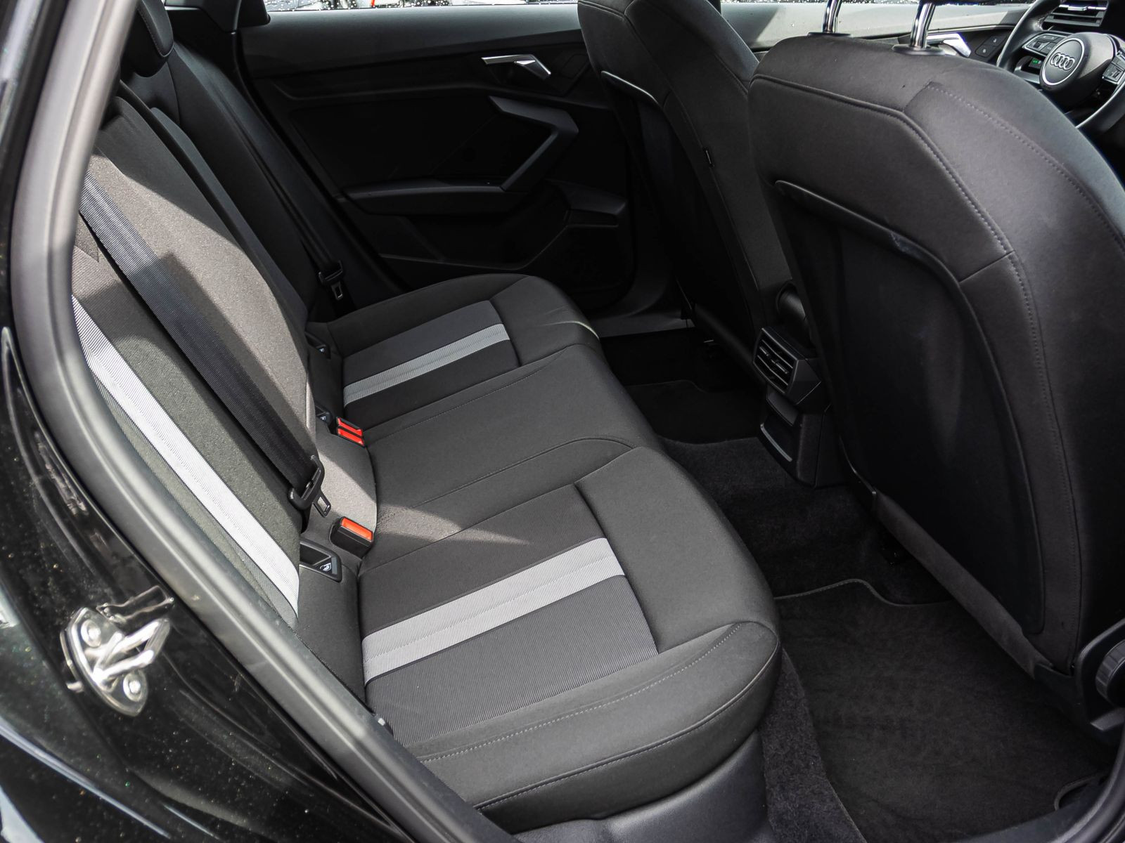 Audi A3 Sportback S line 35TDI Stronic Navi LED EPH DAB