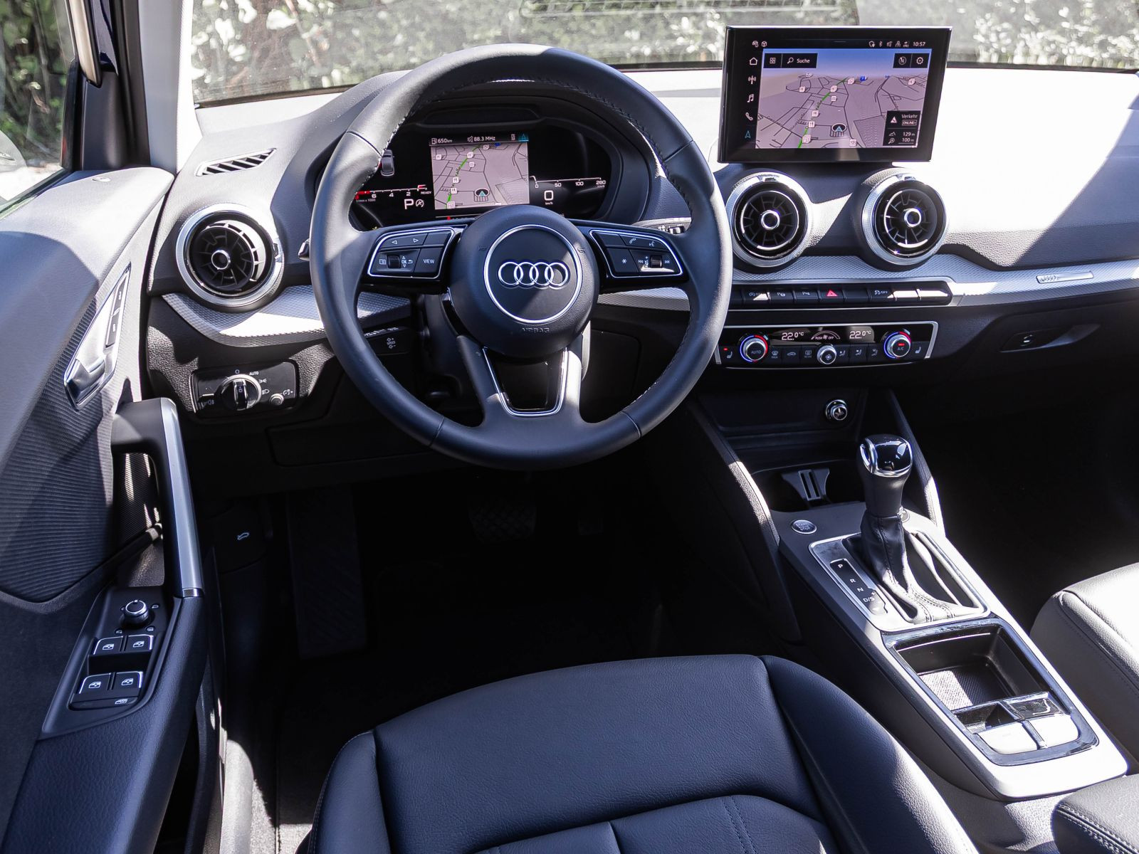 Audi Q2 S line 35TFSI Stronic Navi LED GRA EPH DAB