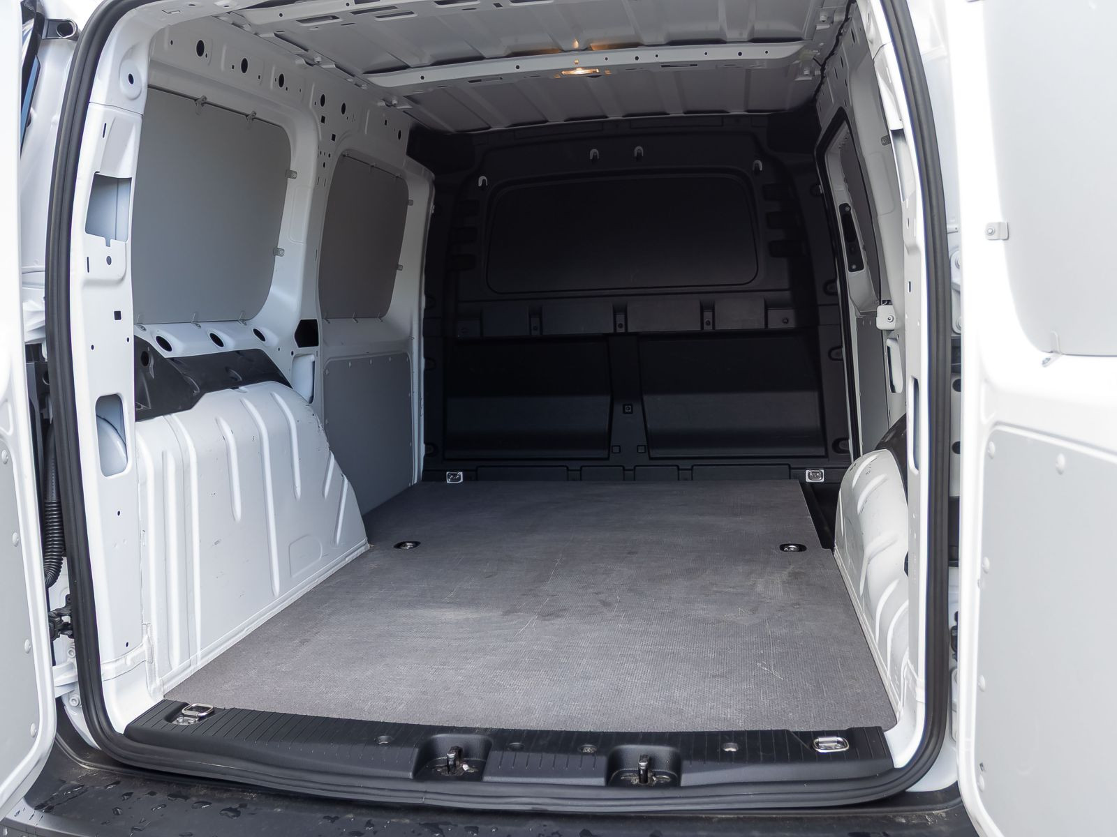 Volkswagen Caddy Maxi Cargo 2.0TDI DSG Klimaautomatik GRA EPH CarPlay DAB