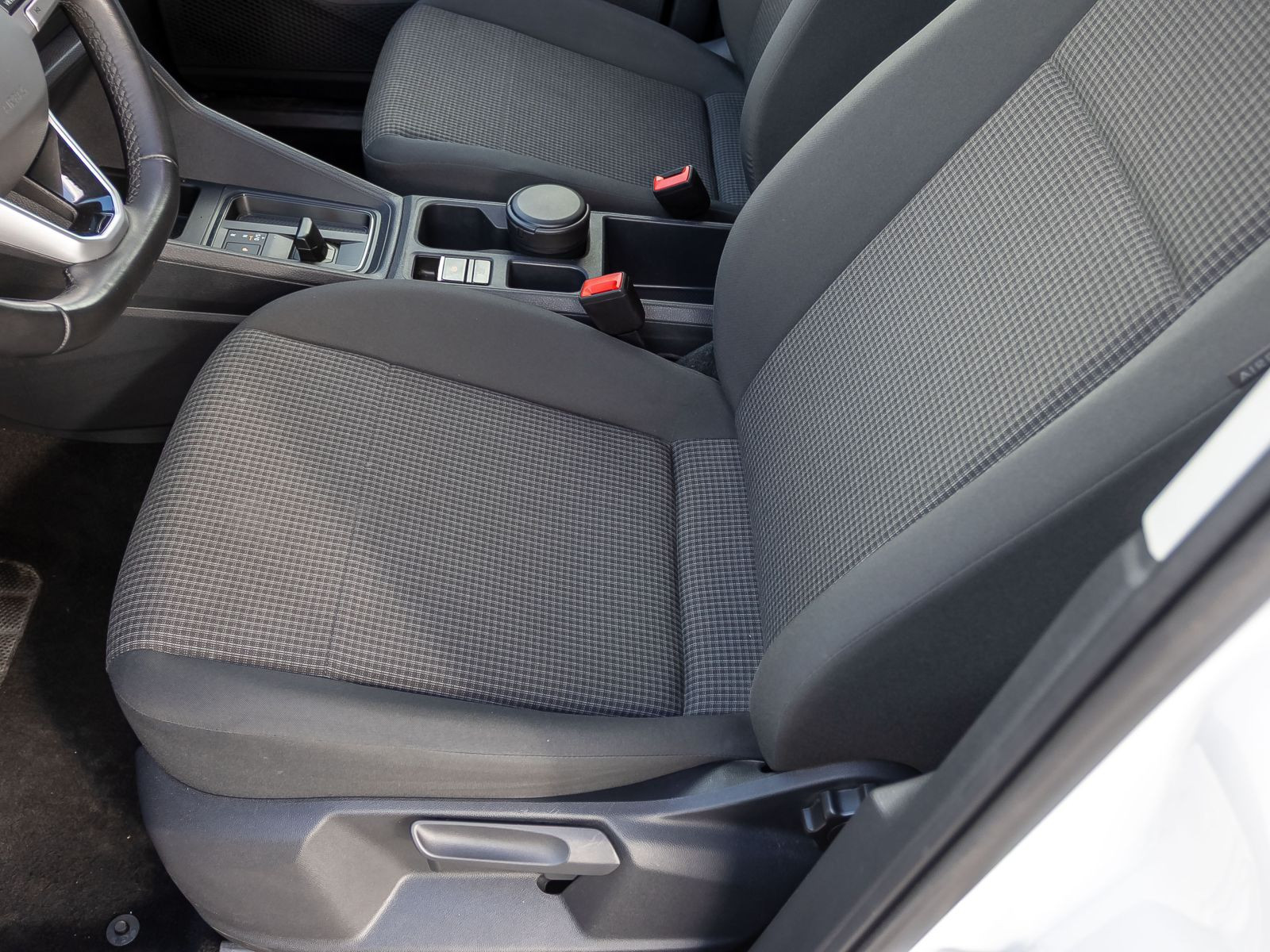 Volkswagen Caddy Maxi Cargo 2.0TDI DSG Klimaautomatik GRA EPH CarPlay DAB