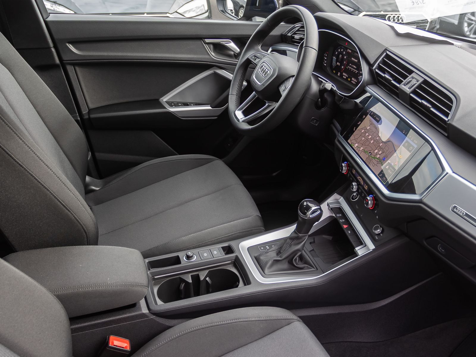 Audi Q3 advanced 35TFSI Stronic Navi LED ACC EPH DAB