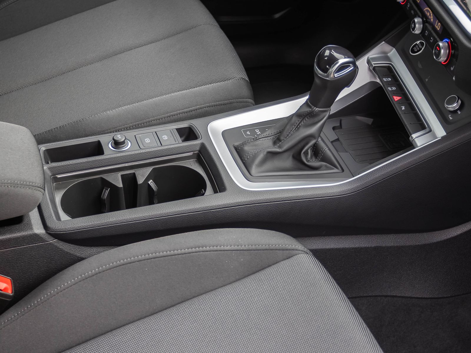 Audi Q3 advanced 35TFSI Stronic Navi LED ACC EPH DAB