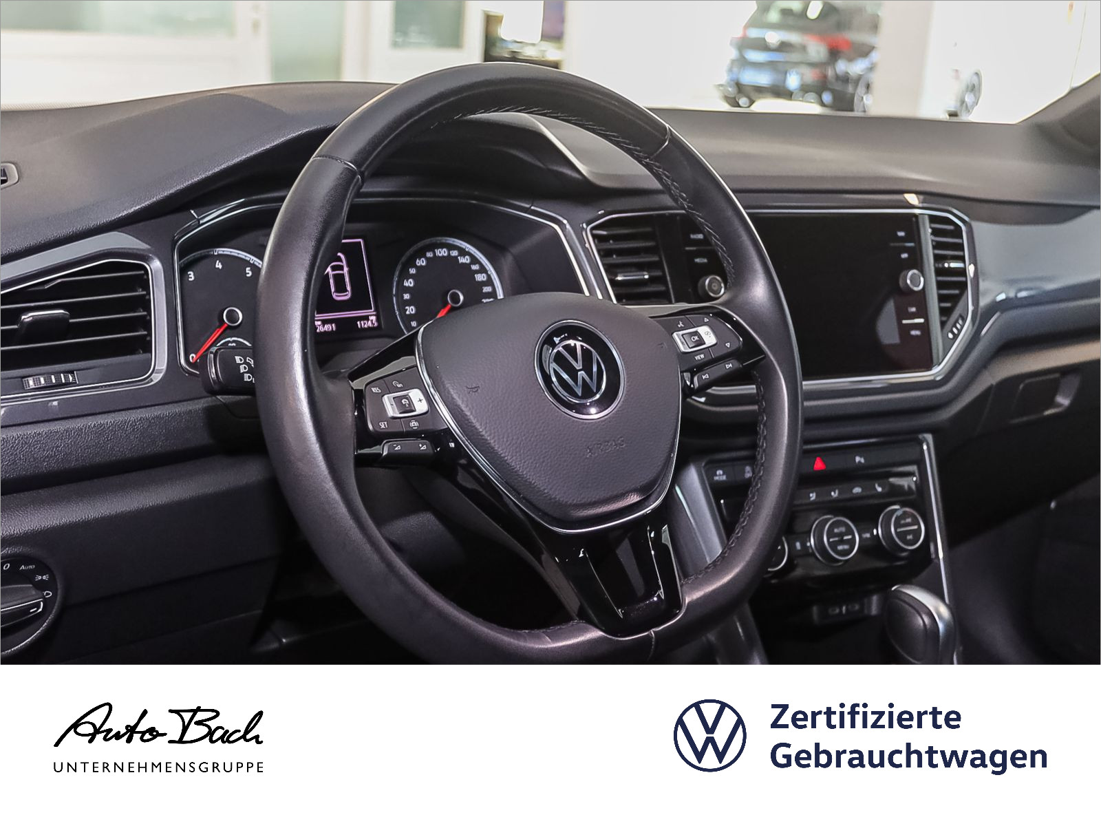 Volkswagen T-ROC Sport 1.5TSI Navi ACC Panorama Carplay AHK