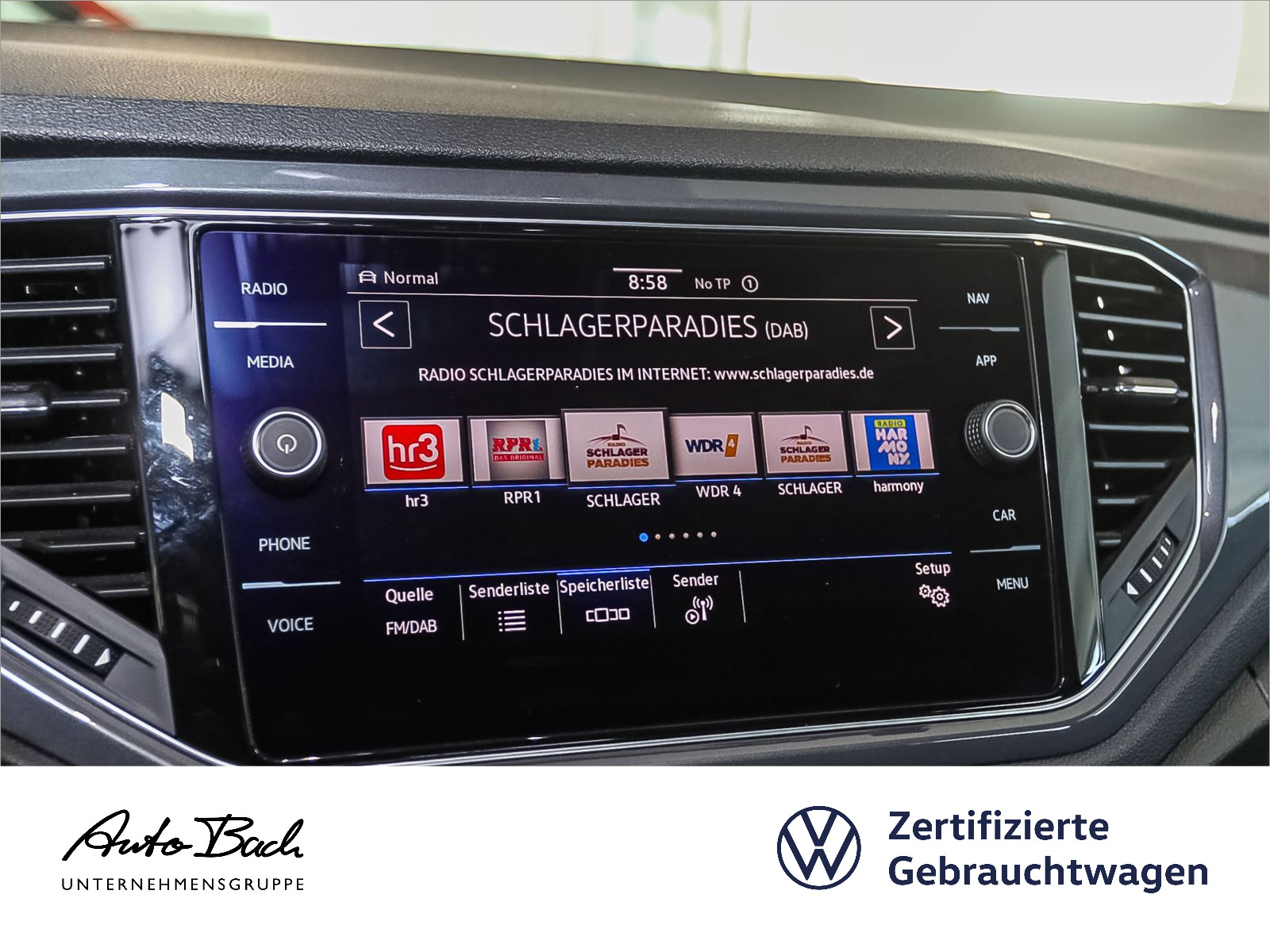 Volkswagen T-ROC Sport 1.5TSI Navi ACC Panorama Carplay AHK