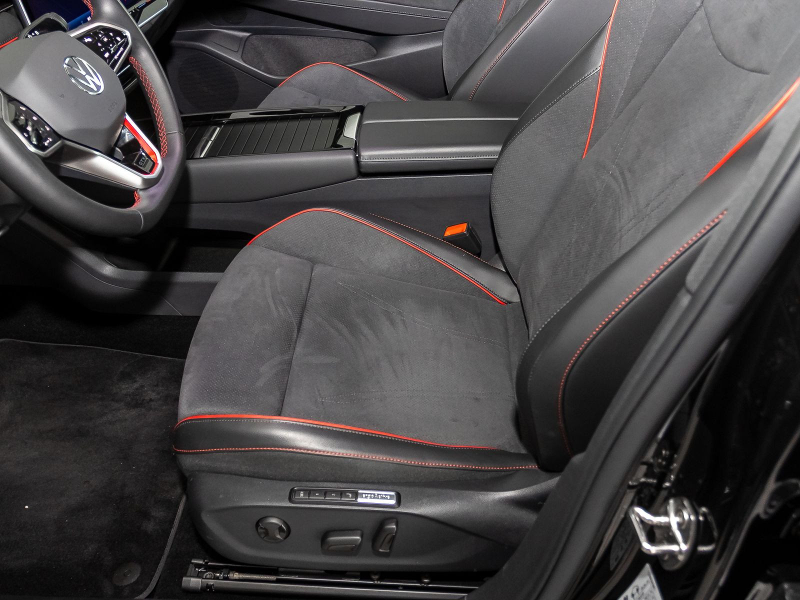 Volkswagen ID.7 Tourer GTX Navi HuD Panorama Matrix ACC AHK