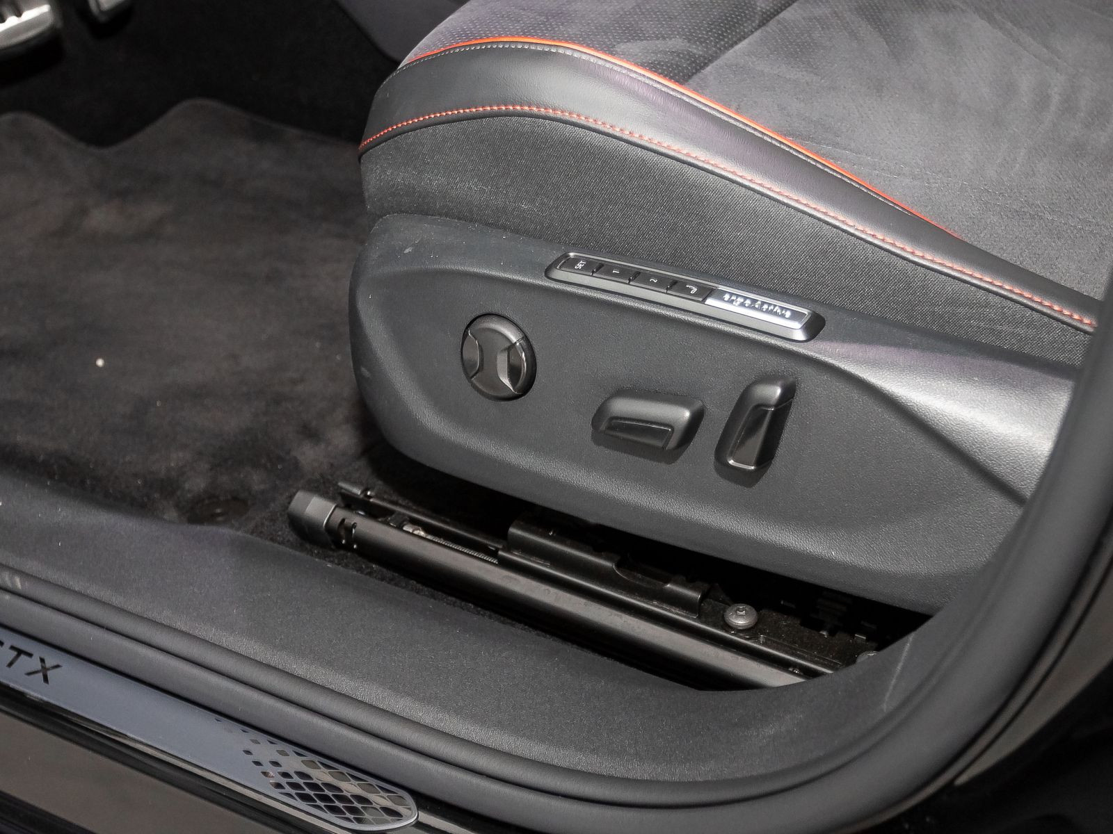 Volkswagen ID.7 Tourer GTX Navi HuD Panorama Matrix ACC AHK